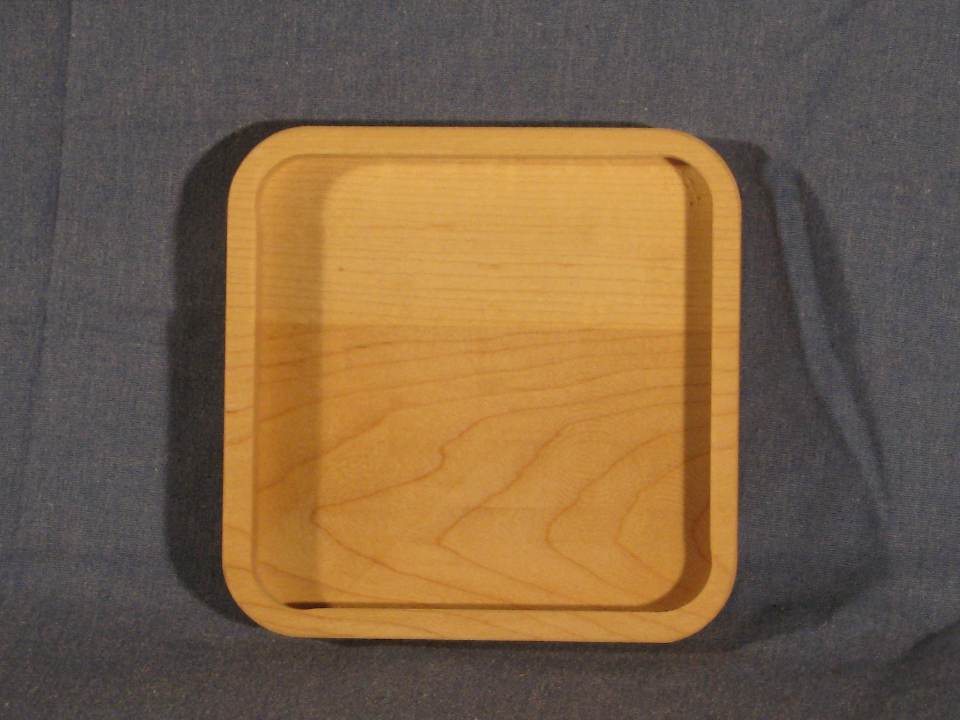 APPETIZER TRAY SMALL SQUARE with oil finish